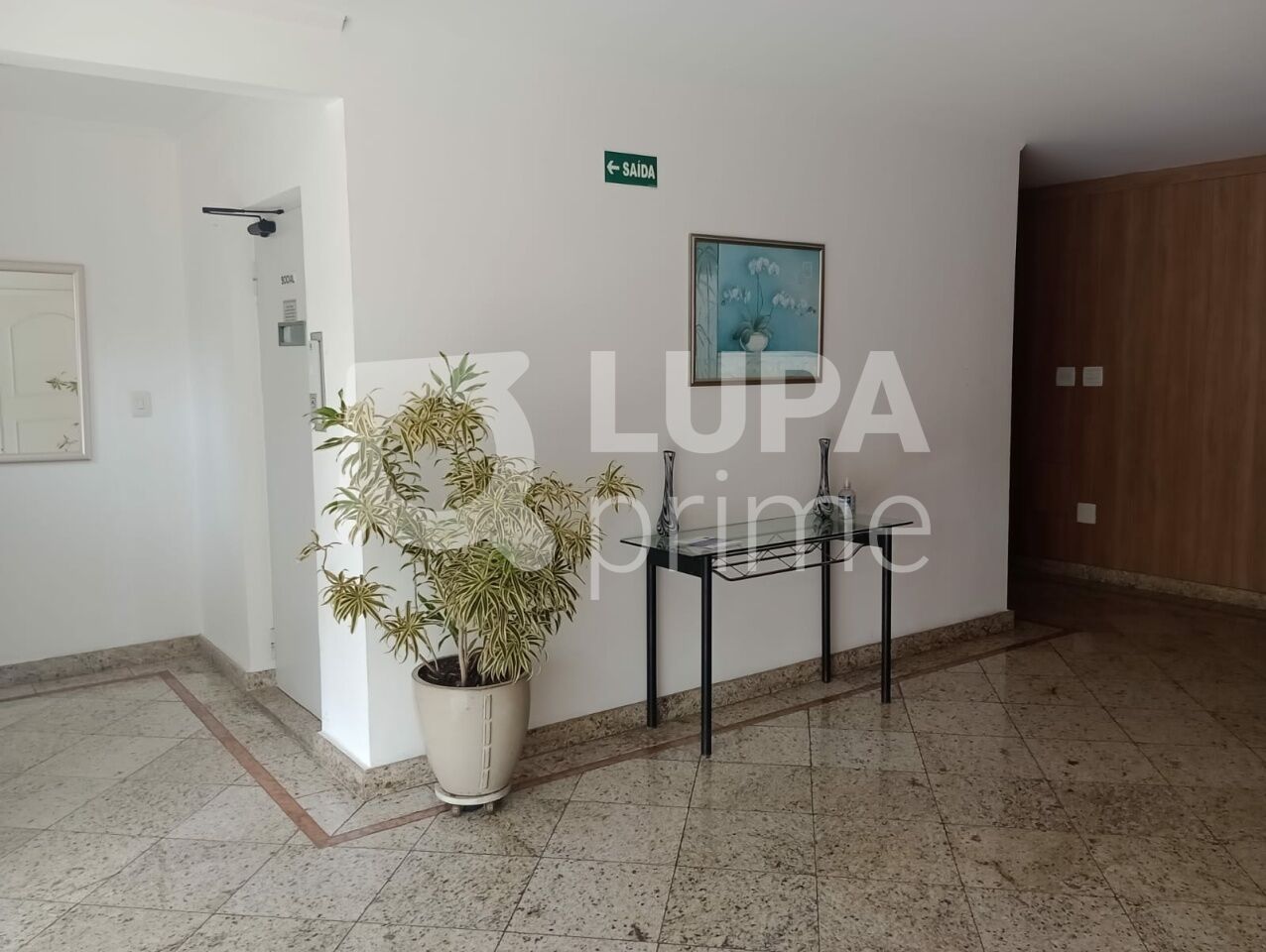 Apartamento para alugar com 3 quartos, 140m² - Foto 3