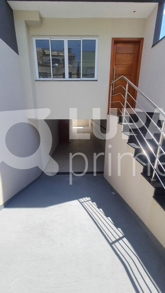 sobrado-venda-sao-paulo-parada-inglesa-3dormitorios-3suites-4vagas-180m2-LS43353