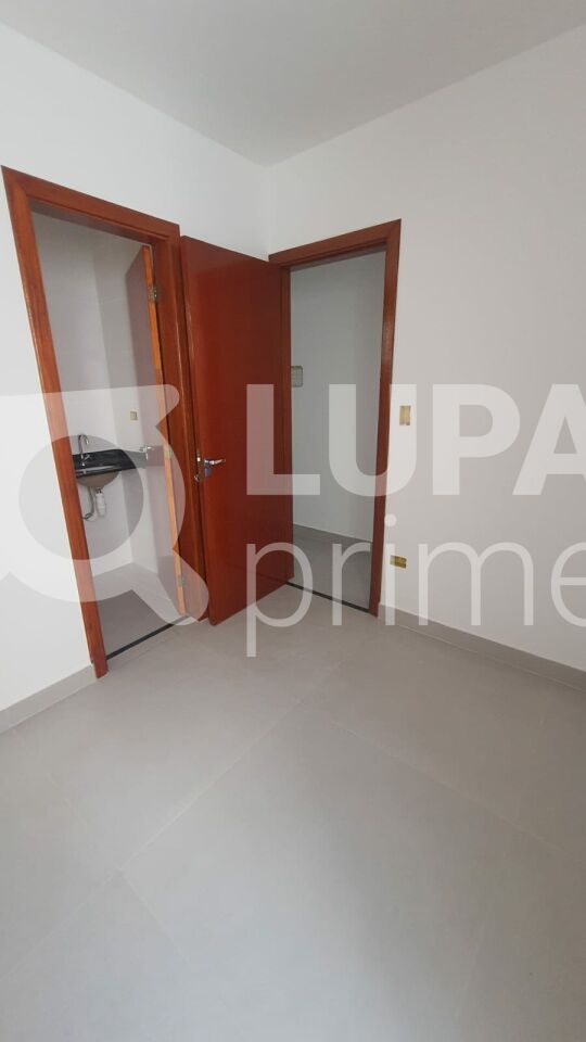 sobrado-venda-sao-paulo-parada-inglesa-3dormitorios-3suites-4vagas-180m2-LS43353