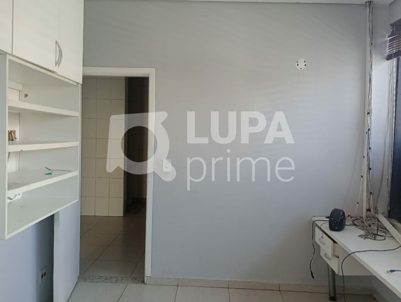 predio-locacao-sao-paulo-agua-fria-20vagas-900m2-LS43453