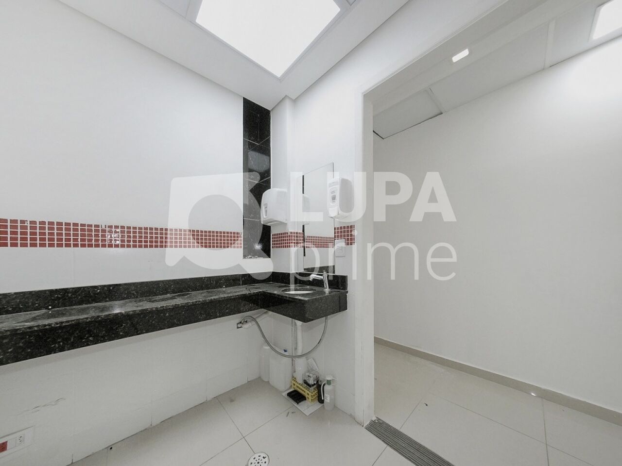 galpao-locacao-sao-paulo-santana-10vagas-650m2-LS43485