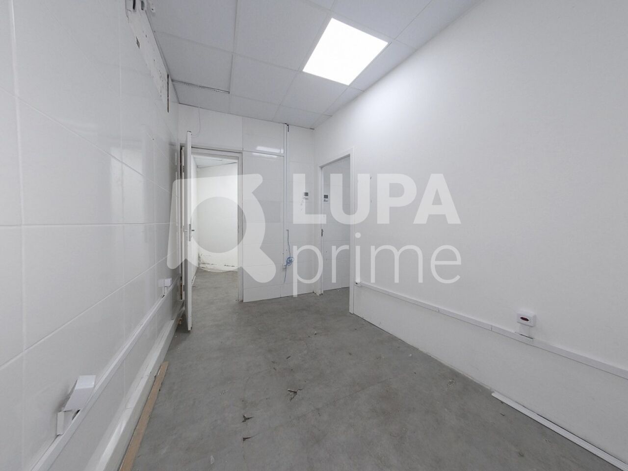 galpao-locacao-sao-paulo-santana-10vagas-650m2-LS43485