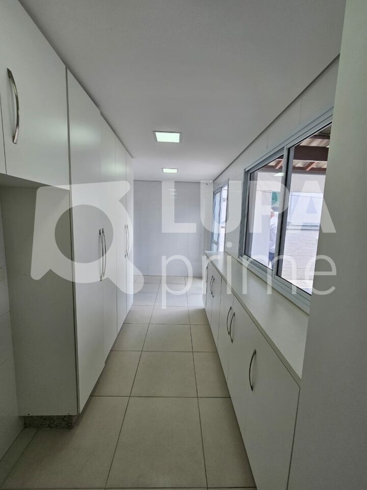 sobrado-venda-sao-paulo-agua-fria-4dormitorios-2suites-250m2-LS43590