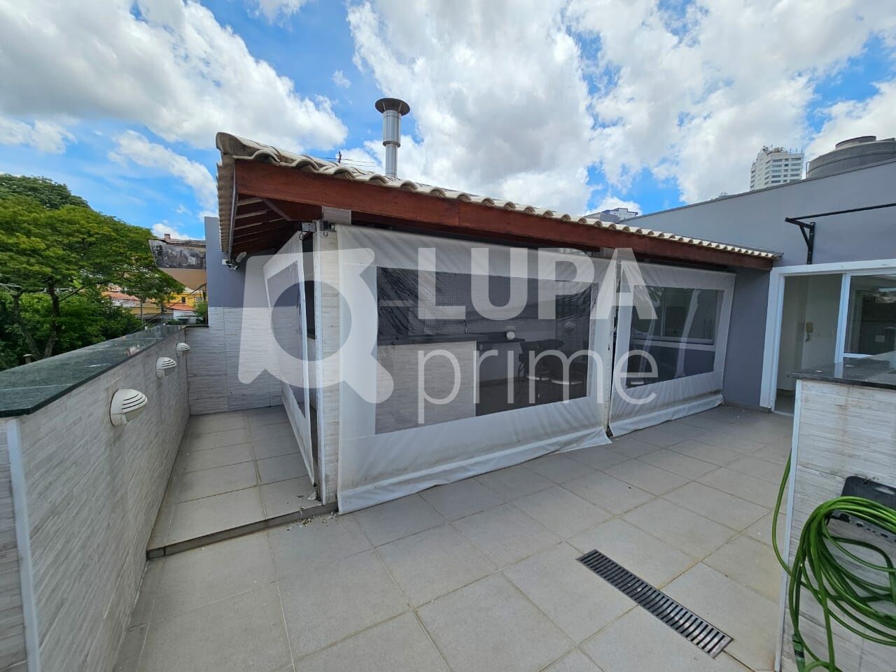 sobrado-venda-sao-paulo-agua-fria-4dormitorios-2suites-250m2-LS43590