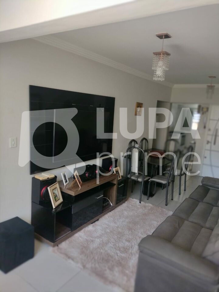 Apartamento à venda com 2 quartos, 63m² - Foto 3