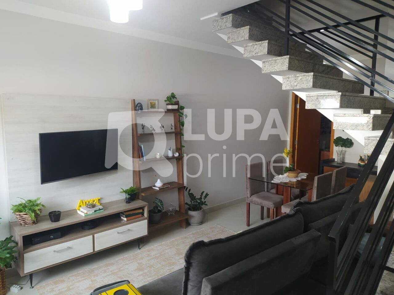 sobrado-venda-sao-paulo-vila-rosa-3dormitorios-1suite-3vagas-101m2-LS43710