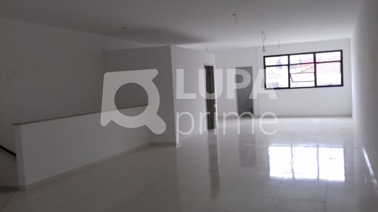 Prédio Inteiro à venda, 200m² - Foto 8