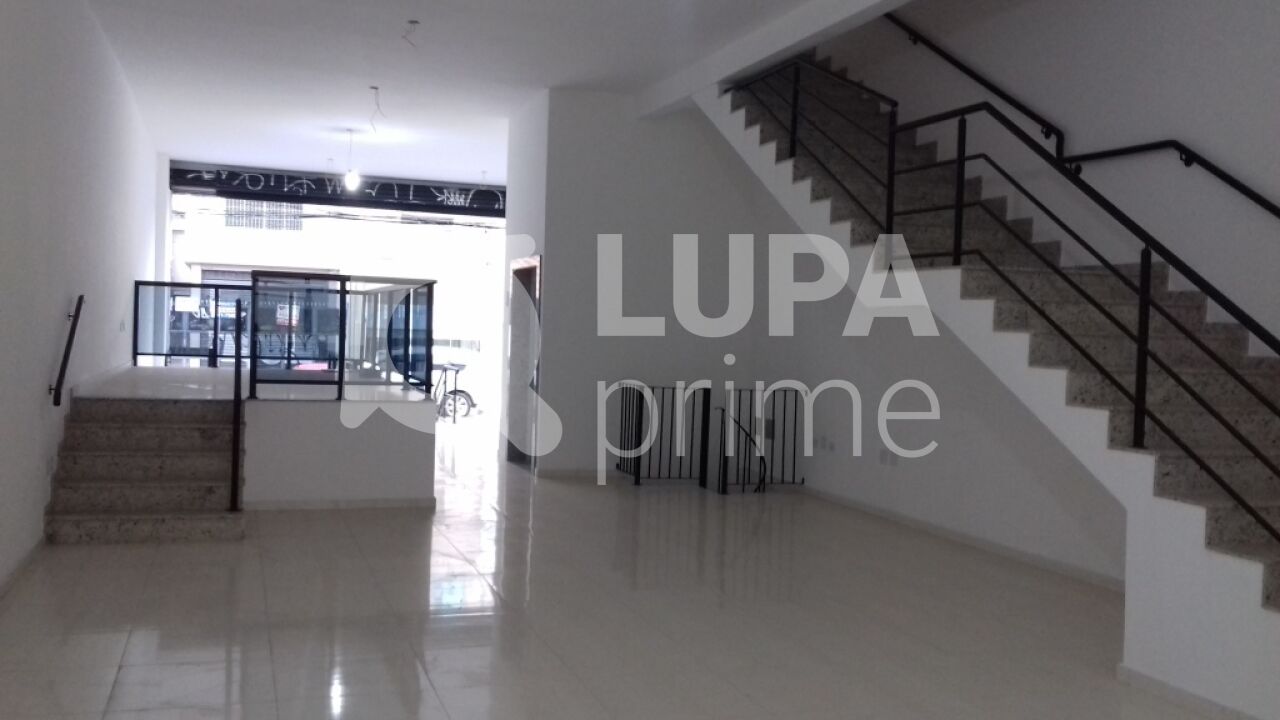 Prédio Inteiro à venda, 200m² - Foto 1