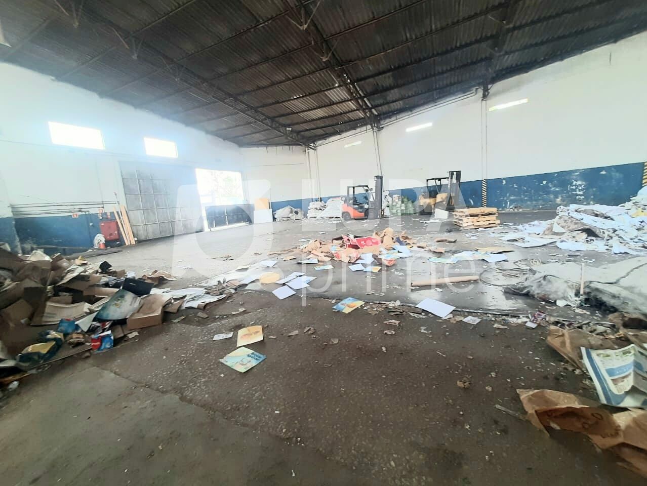 galpao-venda-sao-paulo-vila-guilherme-20vagas-2400m2-LS43745