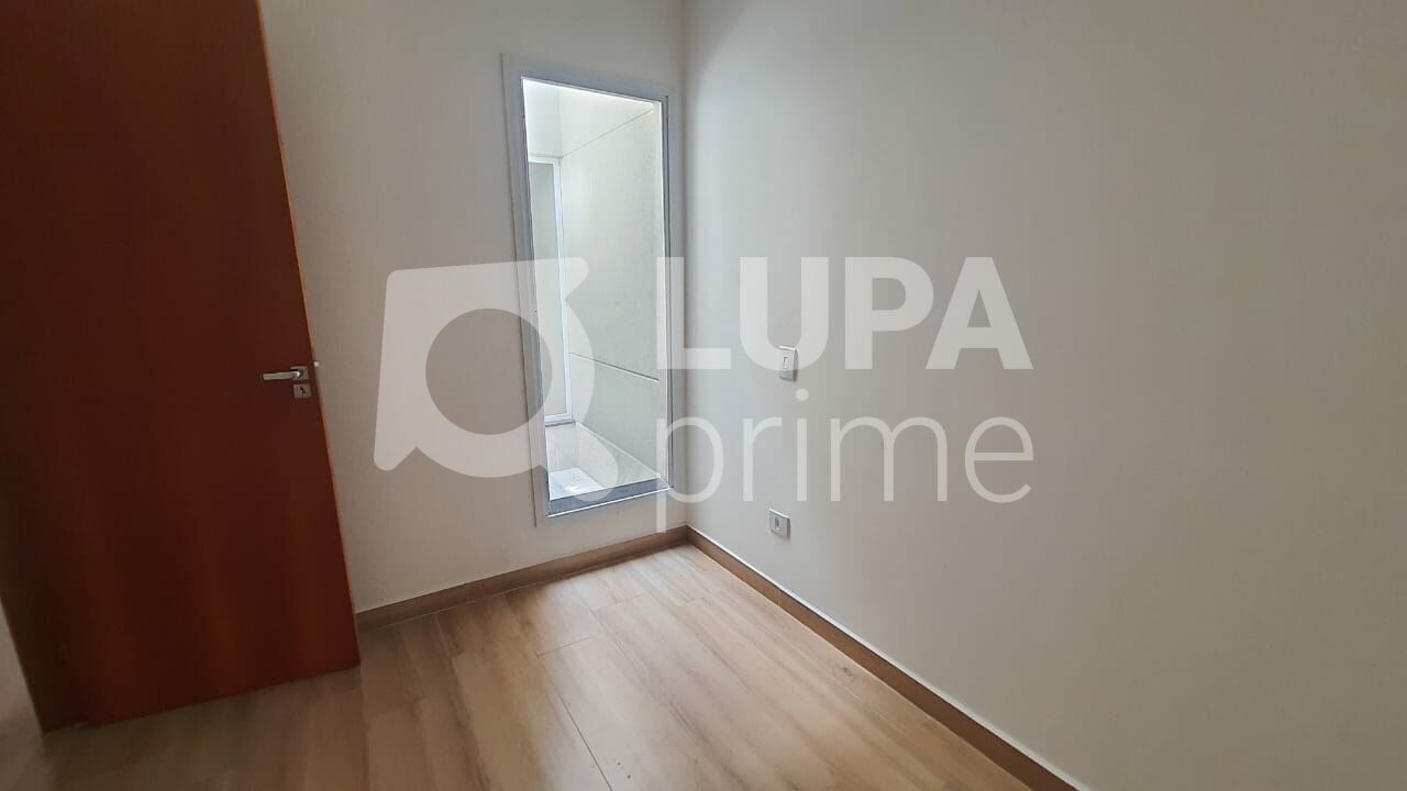sobrado-venda-sao-paulo-parque-vitoria-3dormitorios-1suite-2vagas-120m2-LS43800