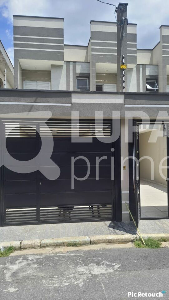 sobrado-venda-sao-paulo-parque-vitoria-3dormitorios-1suite-2vagas-120m2-LS43801