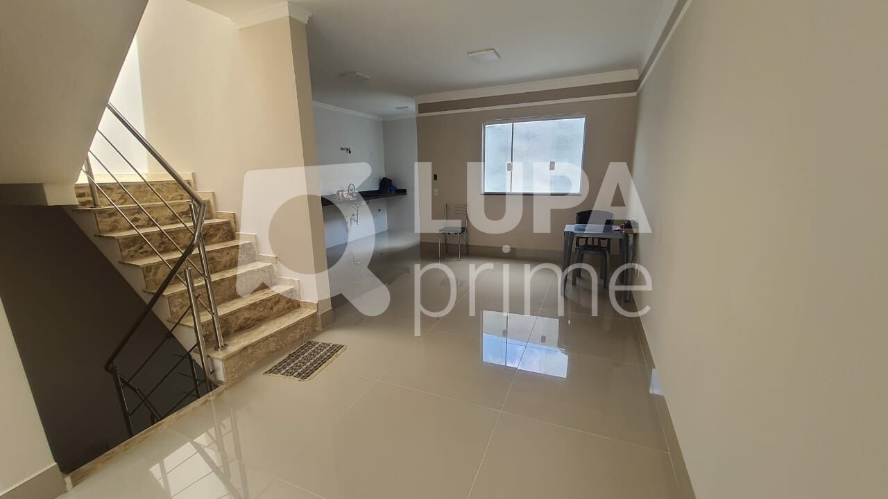 sobrado-venda-sao-paulo-parque-vitoria-3dormitorios-3suites-2vagas-140m2-LS43804