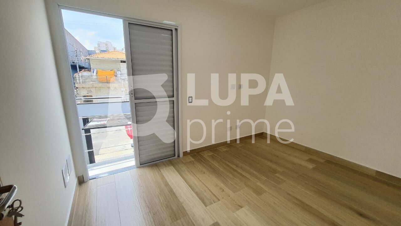 sobrado-venda-sao-paulo-parque-vitoria-3dormitorios-3suites-2vagas-140m2-LS43804