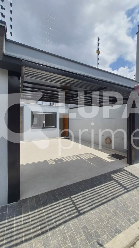 sobrado-venda-sao-paulo-parque-vitoria-3dormitorios-3suites-2vagas-140m2-LS43804