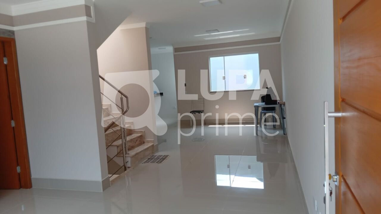 sobrado-venda-sao-paulo-parque-vitoria-3dormitorios-3suites-2vagas-140m2-LS43806