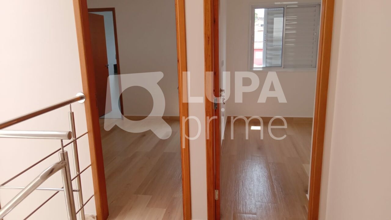 sobrado-venda-sao-paulo-parque-vitoria-3dormitorios-3suites-2vagas-140m2-LS43806