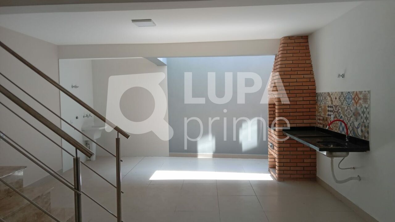 sobrado-venda-sao-paulo-parque-vitoria-3dormitorios-3suites-2vagas-140m2-LS43806