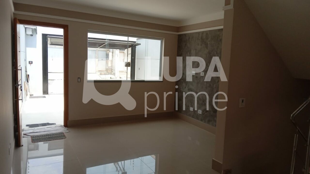 sobrado-venda-sao-paulo-parque-vitoria-3dormitorios-3suites-2vagas-140m2-LS43806