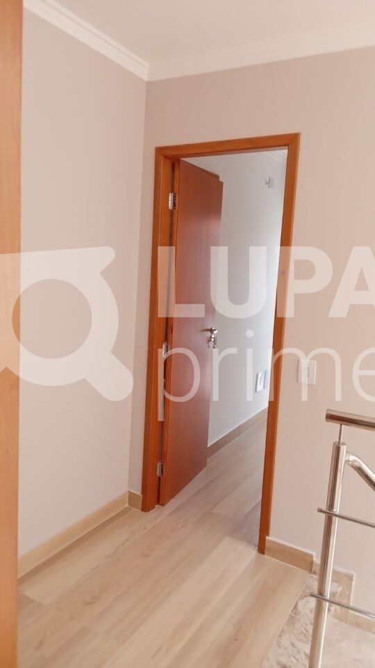 sobrado-venda-sao-paulo-parque-vitoria-3dormitorios-3suites-2vagas-140m2-LS43806