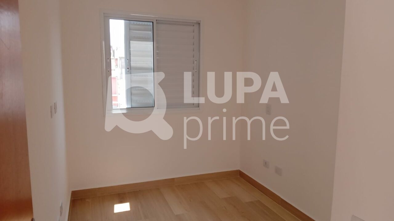 sobrado-venda-sao-paulo-parque-vitoria-3dormitorios-3suites-2vagas-140m2-LS43806