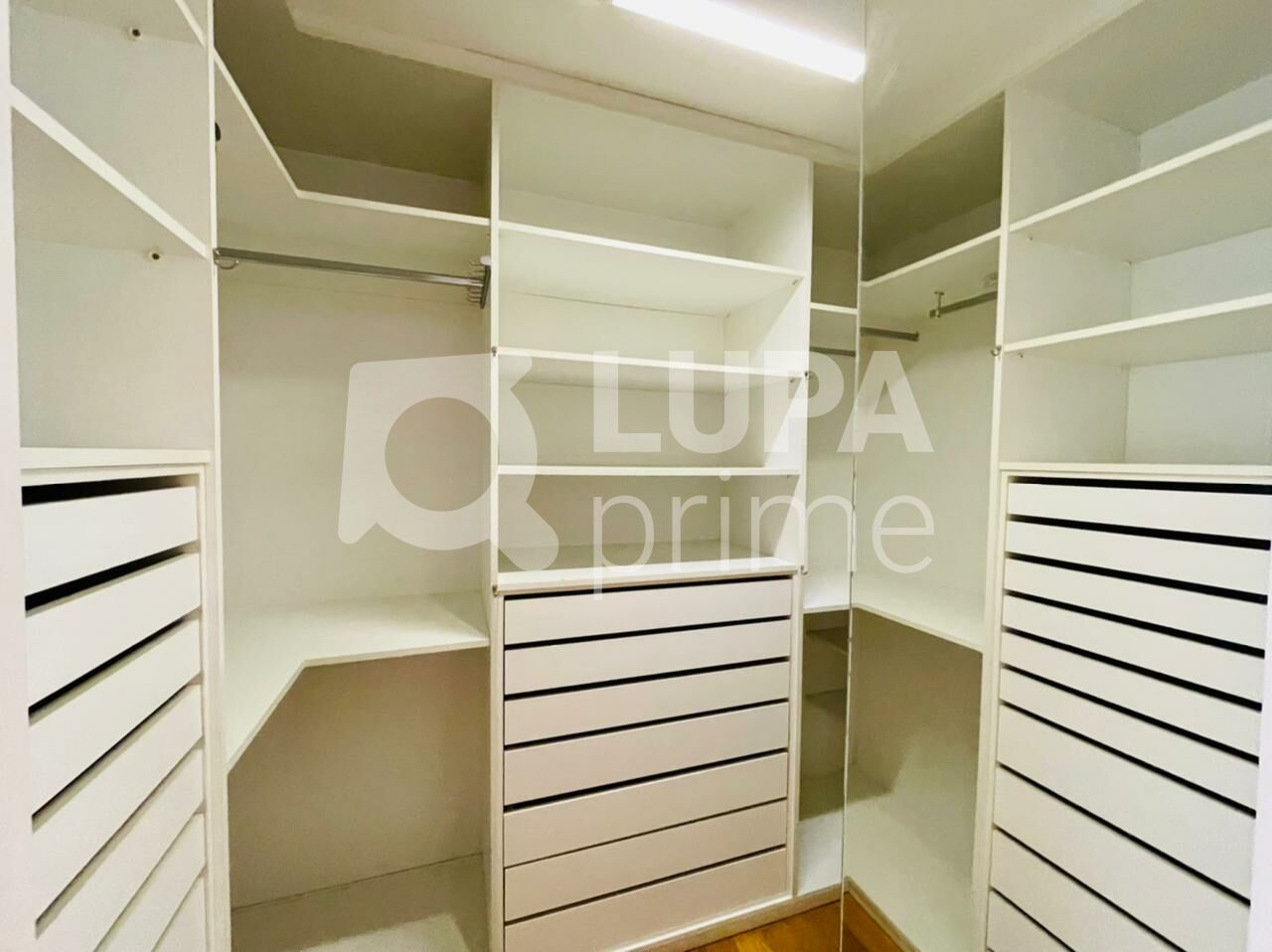 apartamento-venda-sao-paulo-sumare-3dormitorios-3suites-4vagas-215m2-LS43865