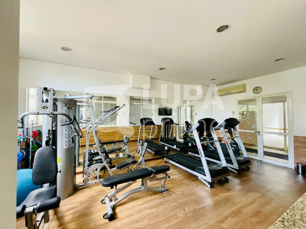 apartamento-venda-sao-paulo-sumare-3dormitorios-3suites-4vagas-215m2-LS43865