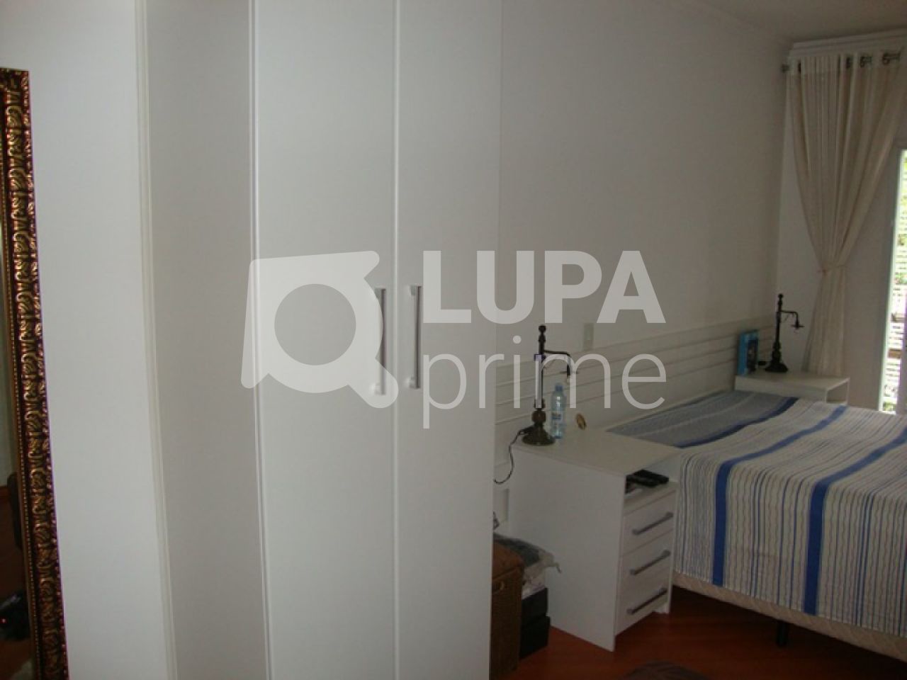sobrado-venda-sao-paulo-jardim-paraiso-3dormitorios-3suites-5vagas-180m2-LS6300