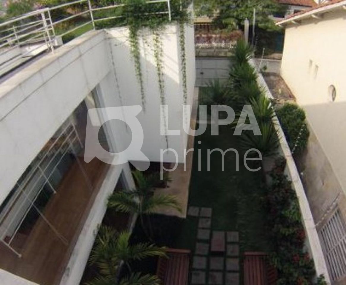 sobrado-venda-sao-paulo-parque-colonial-3dormitorios-3suites-3vagas-219m2-LS8211