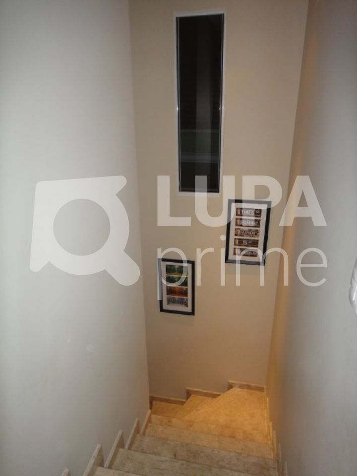 sobrado-venda-sao-paulo-vila-pereira-cerca-3dormitorios-3suites-4vagas-330m2-LS8591