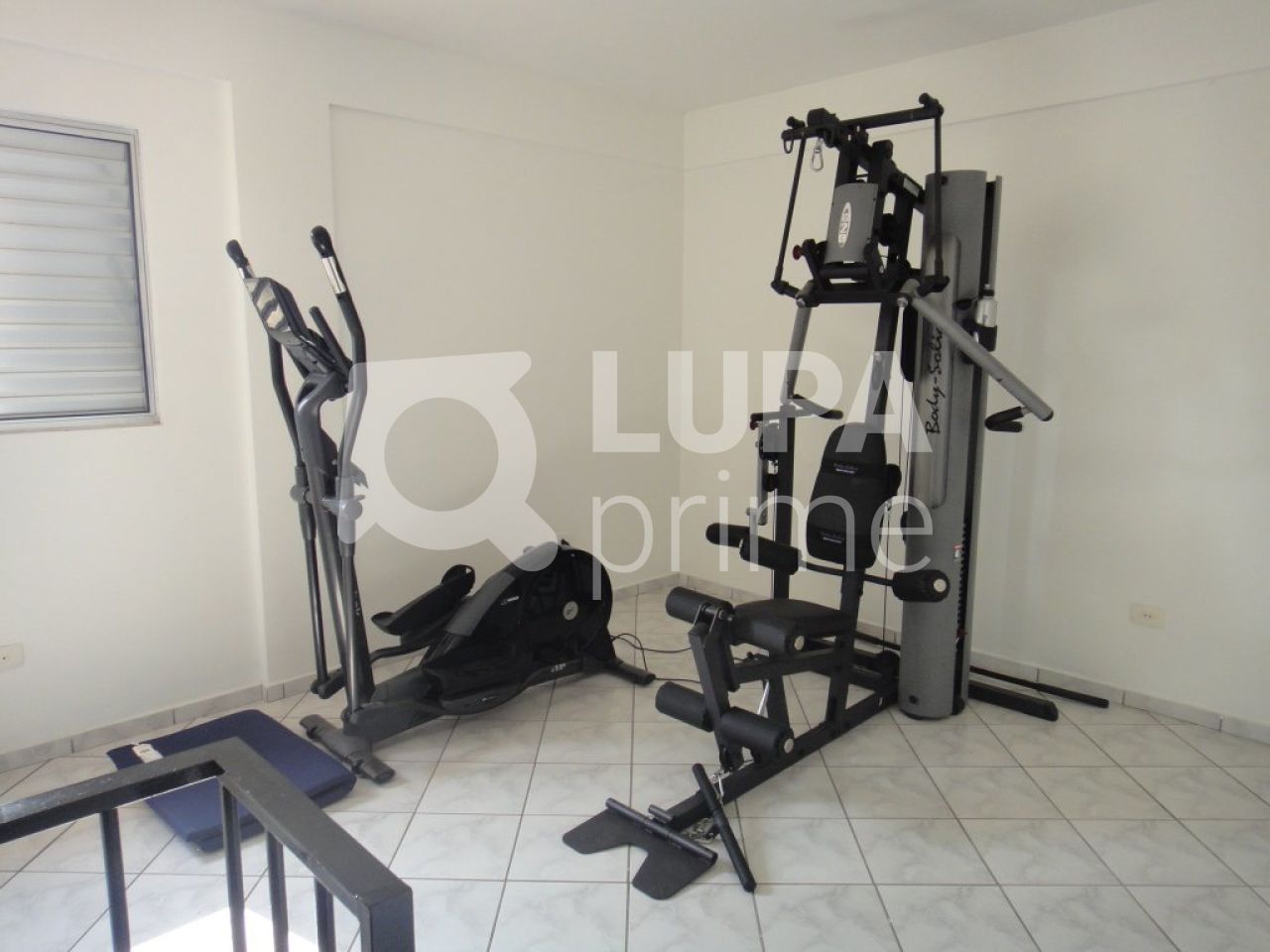 sobrado-venda-sao-paulo-vila-pereira-cerca-3dormitorios-3suites-4vagas-330m2-LS8591
