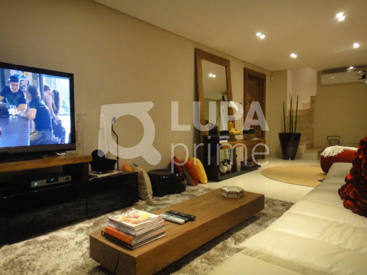 sobrado-venda-sao-paulo-vila-pereira-cerca-3dormitorios-3suites-4vagas-330m2-LS8591