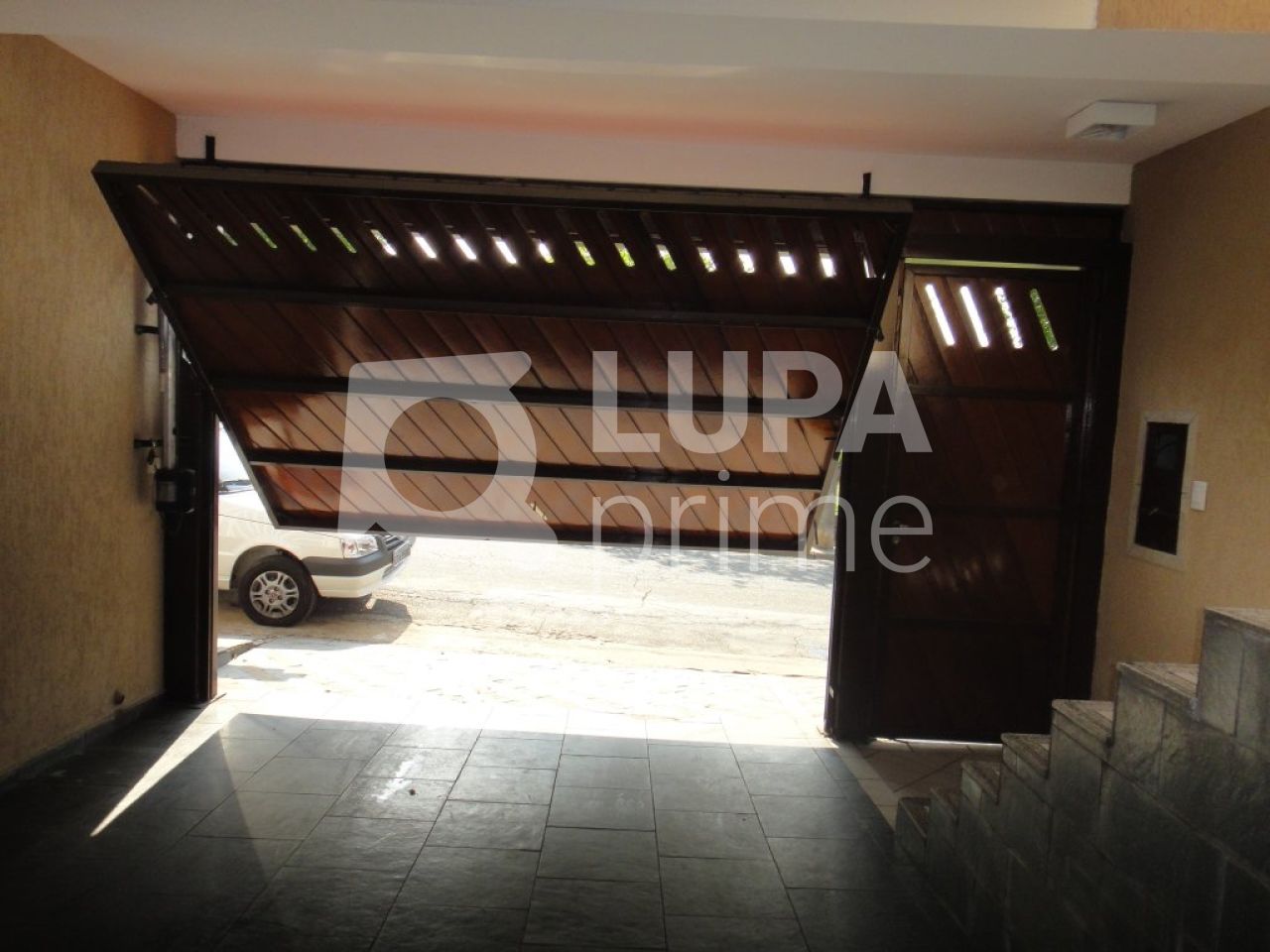 sobrado-venda-sao-paulo-vila-pereira-cerca-3dormitorios-3suites-4vagas-330m2-LS8591