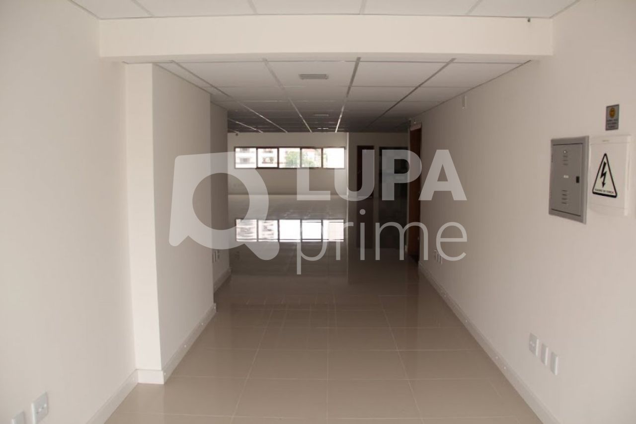 salao-locacao-sao-paulo-agua-fria-10vagas-210m2-LS8616