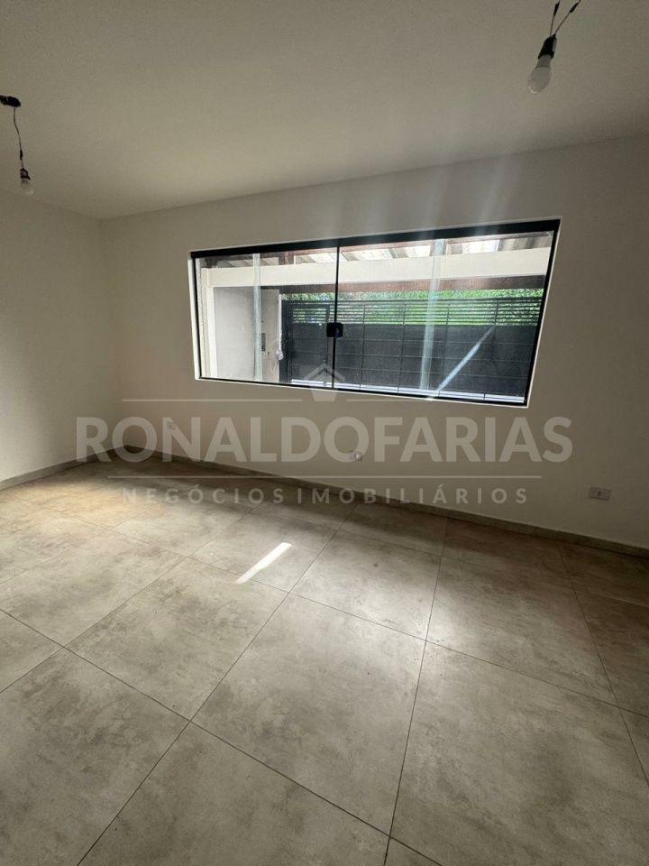 Casa Assobradada para Venda - Vila Nova Caledônia