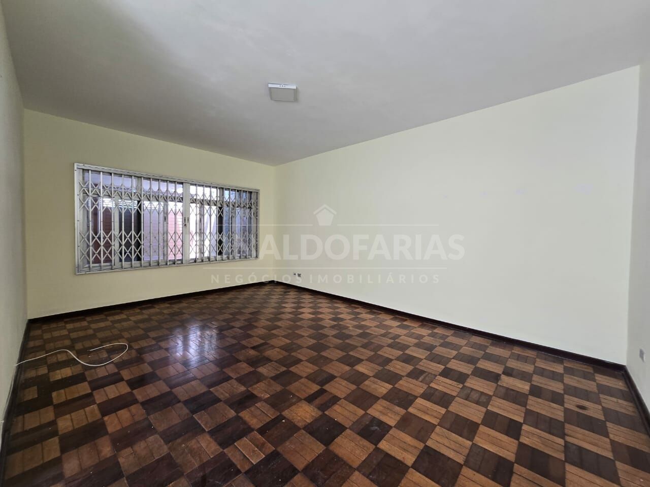 Sobrado para Venda - Veleiros