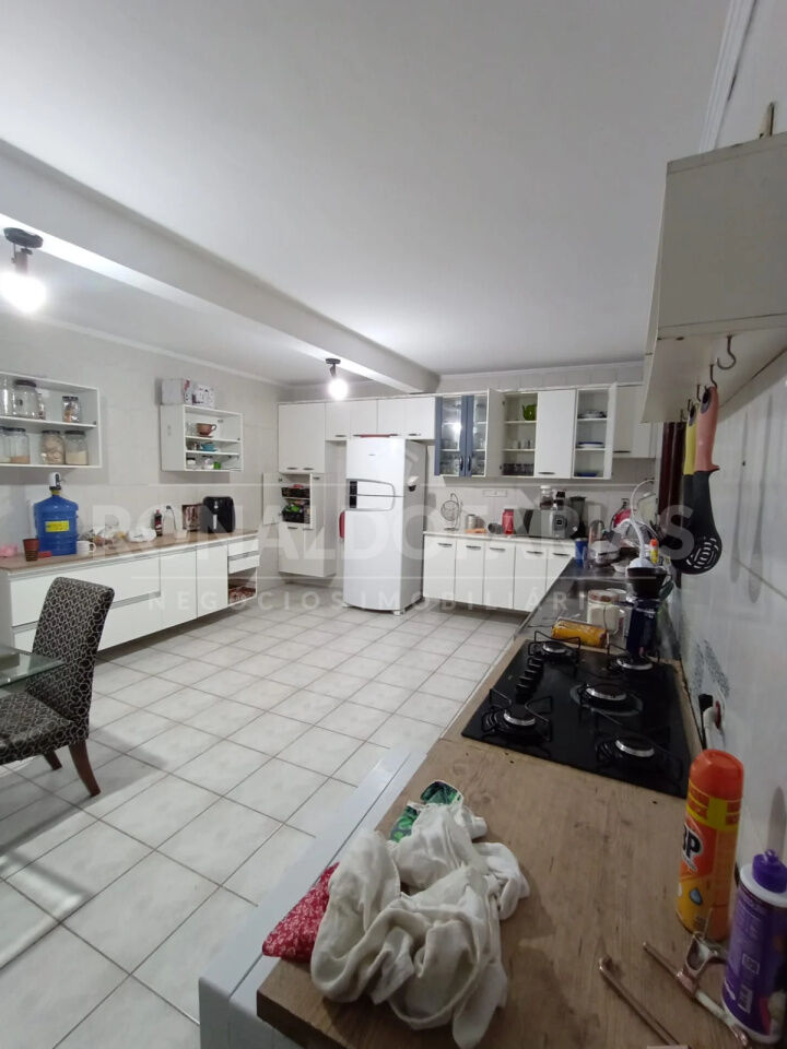 Casa Assobradada para Venda - Jardim Colonial