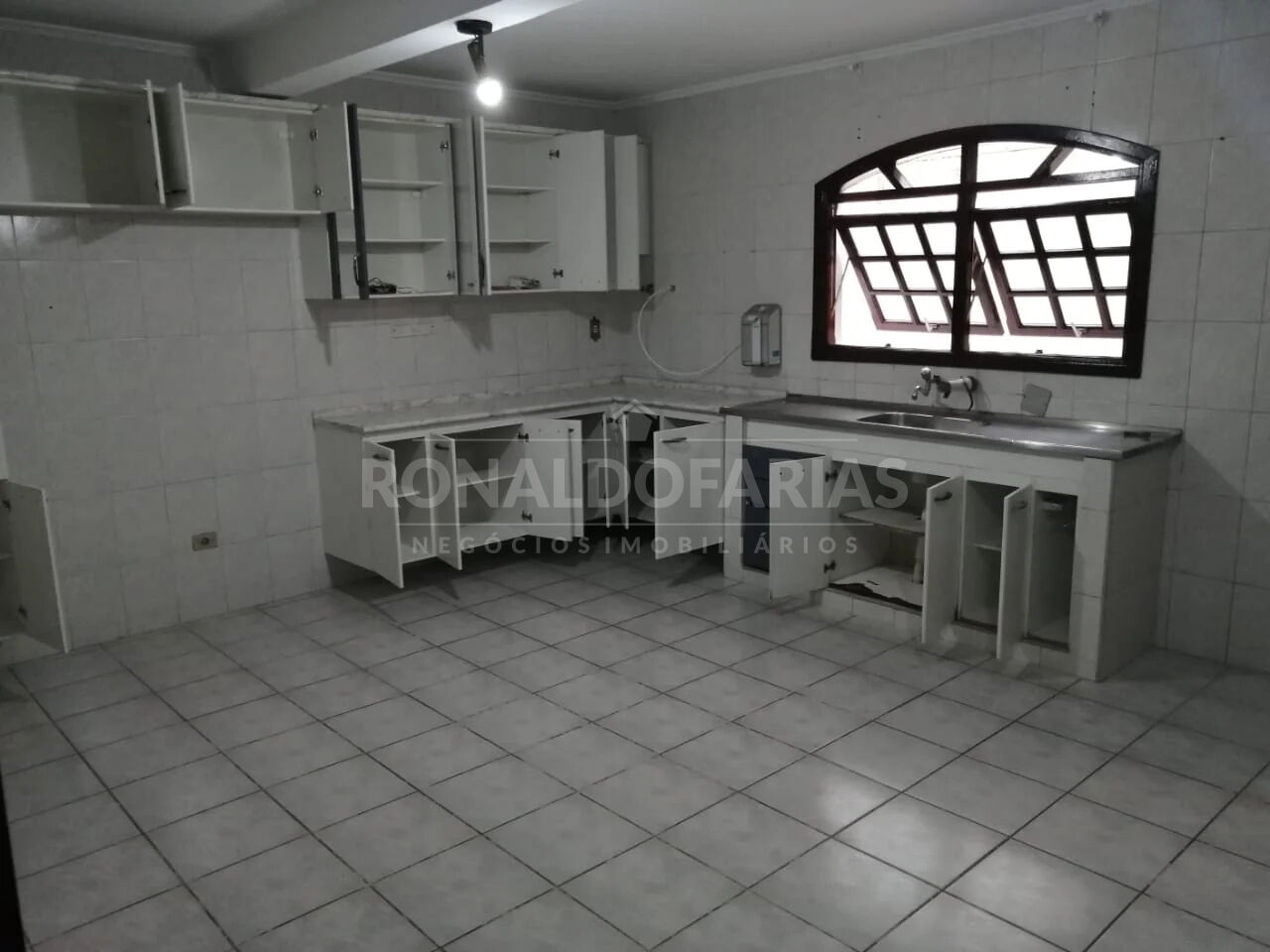 Casa Assobradada para Venda - Jardim Colonial