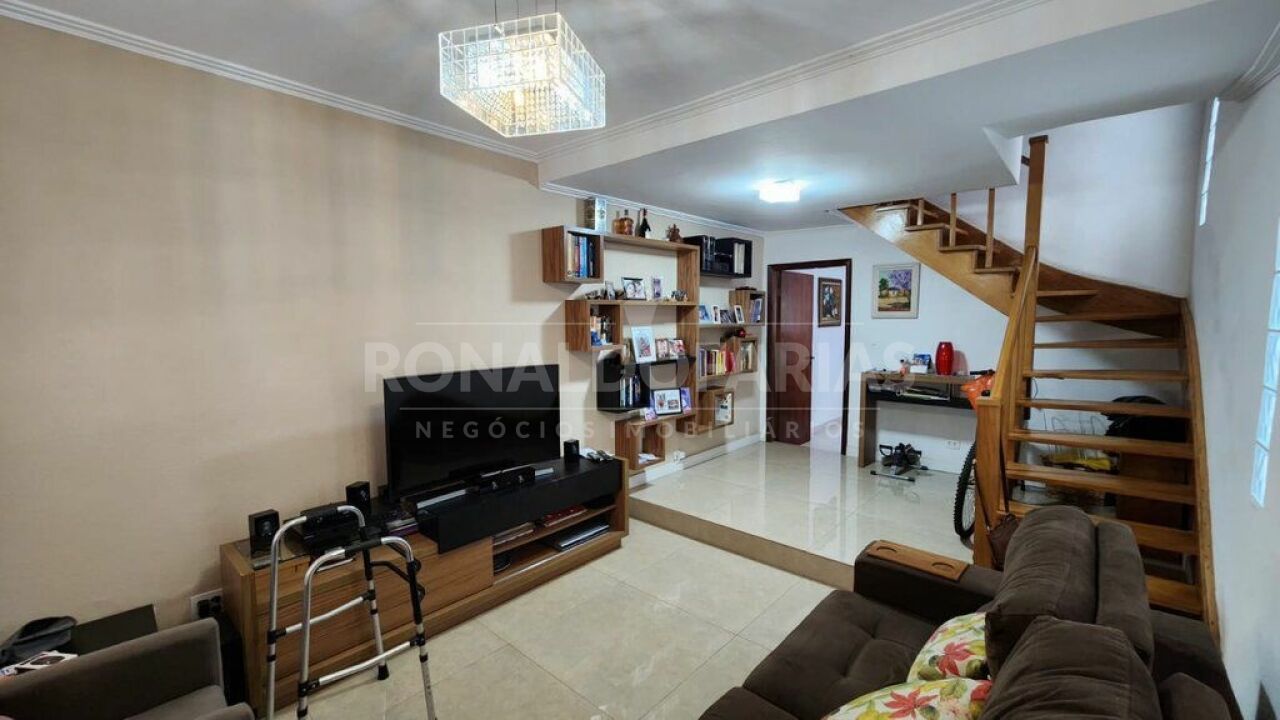 Sobrado para Venda - Socorro