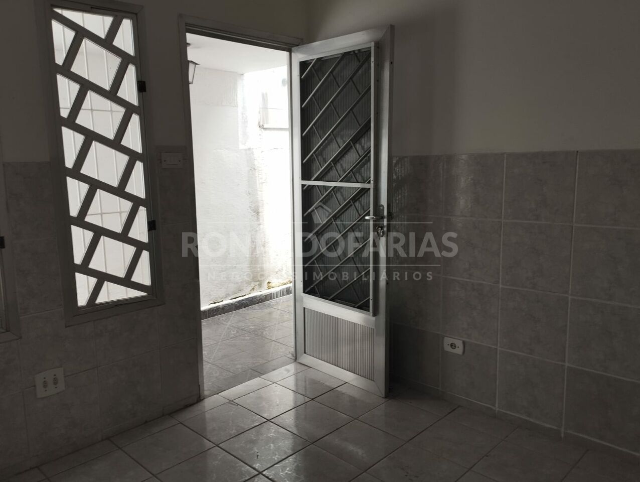 Casa Térrea para Locação - Interlagos