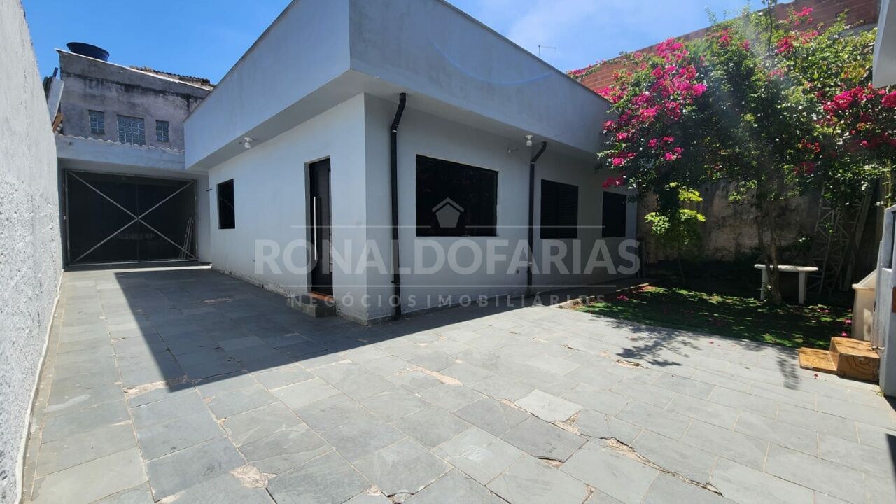 Casa Térrea para Venda - Jardim Edilene