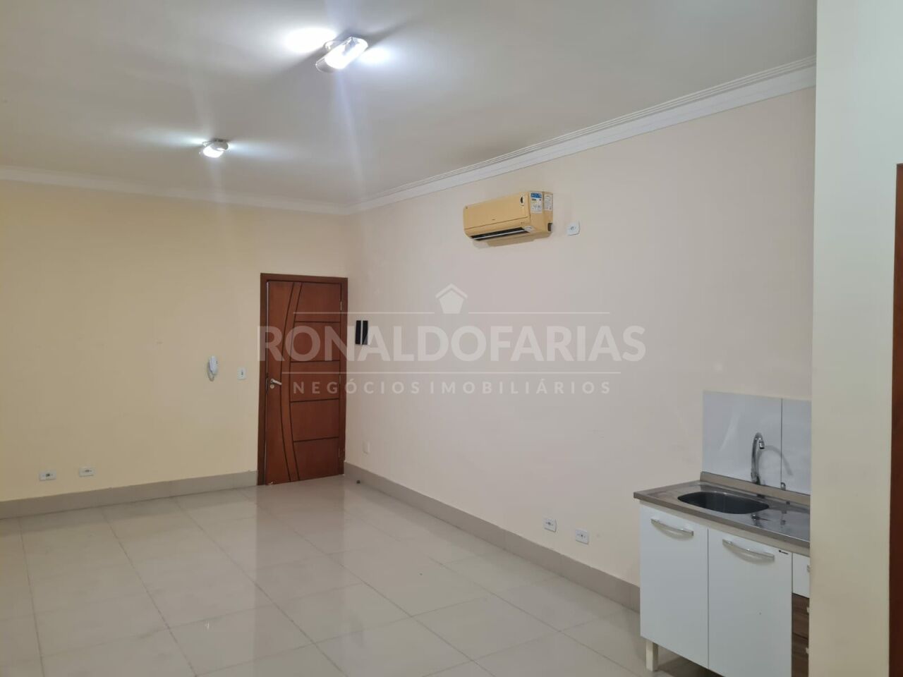 Sala para Locação - Jardim dos Lagos