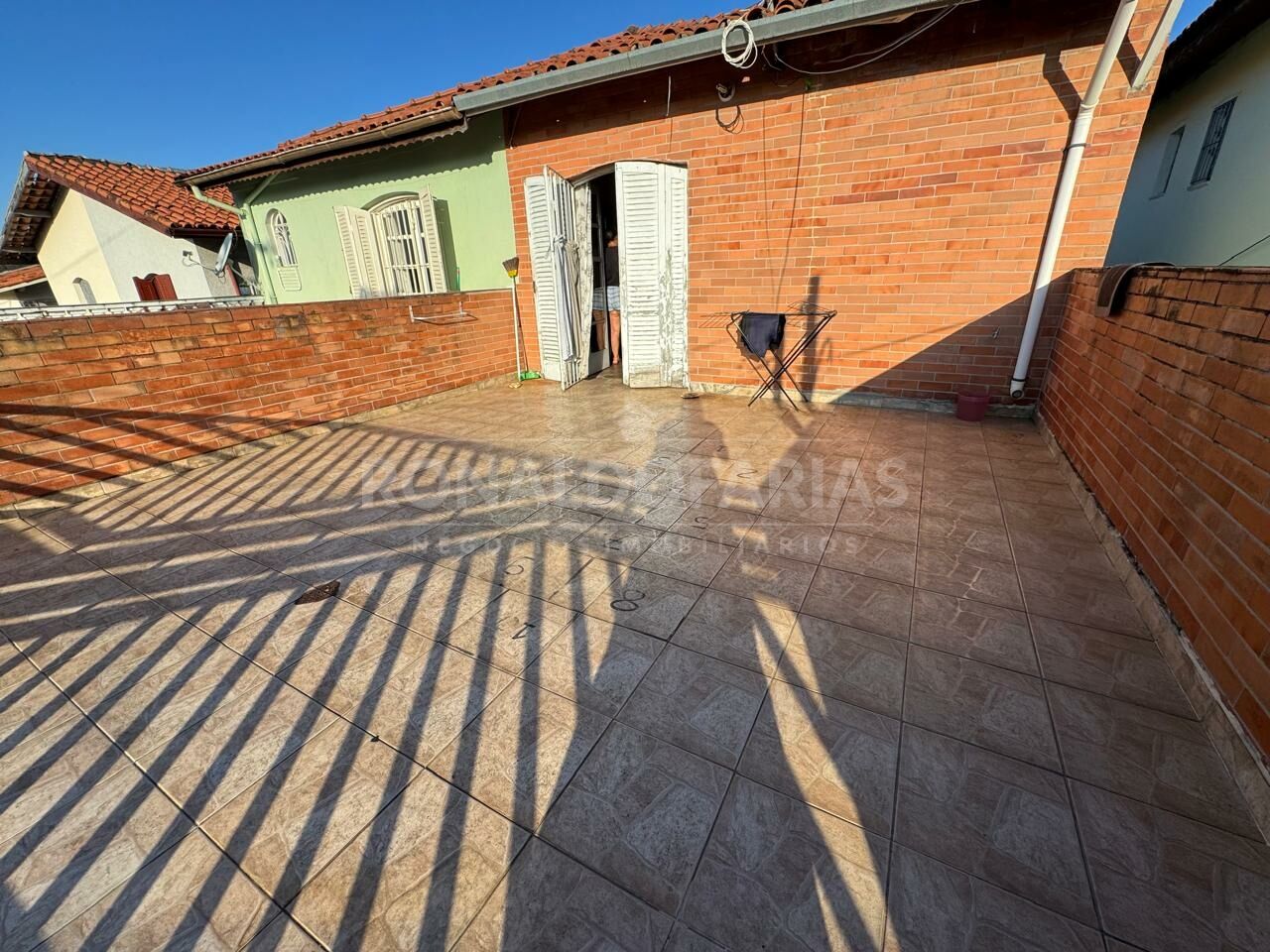 Casa Assobradada para Venda - Jardim Regis