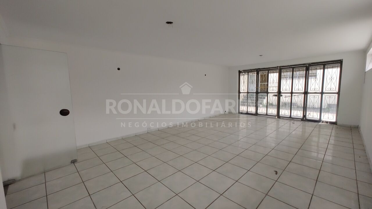 Casa Assobradada para Locação - Interlagos