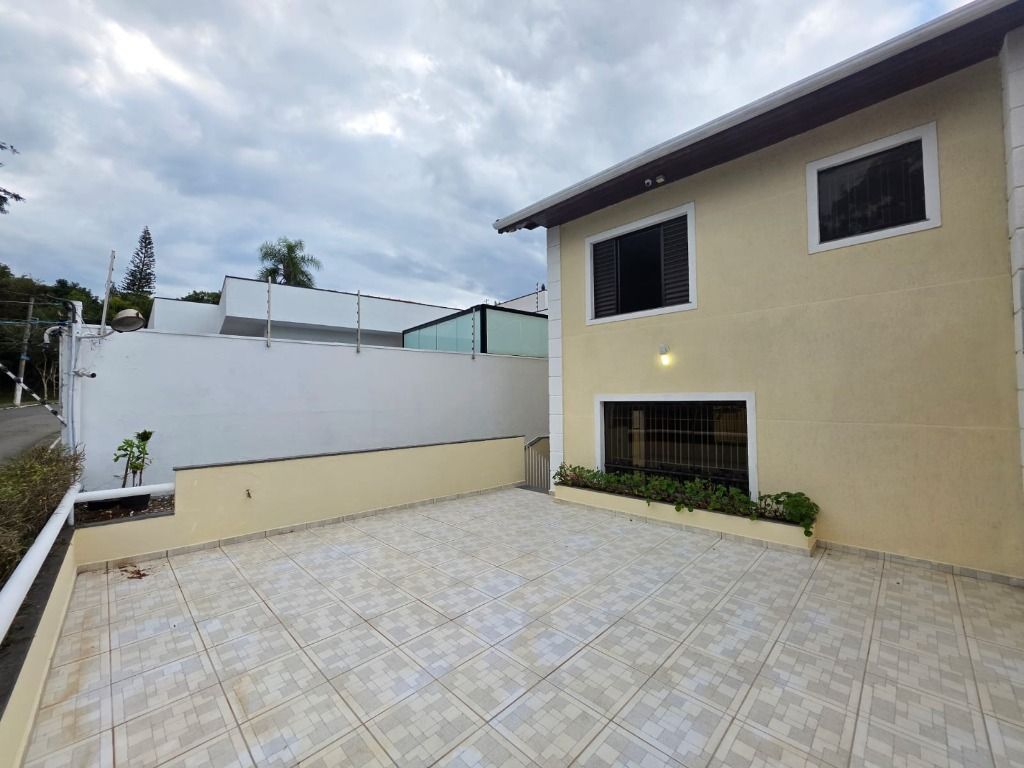 Sobrado para Venda - Parque Palmas do Tremembé