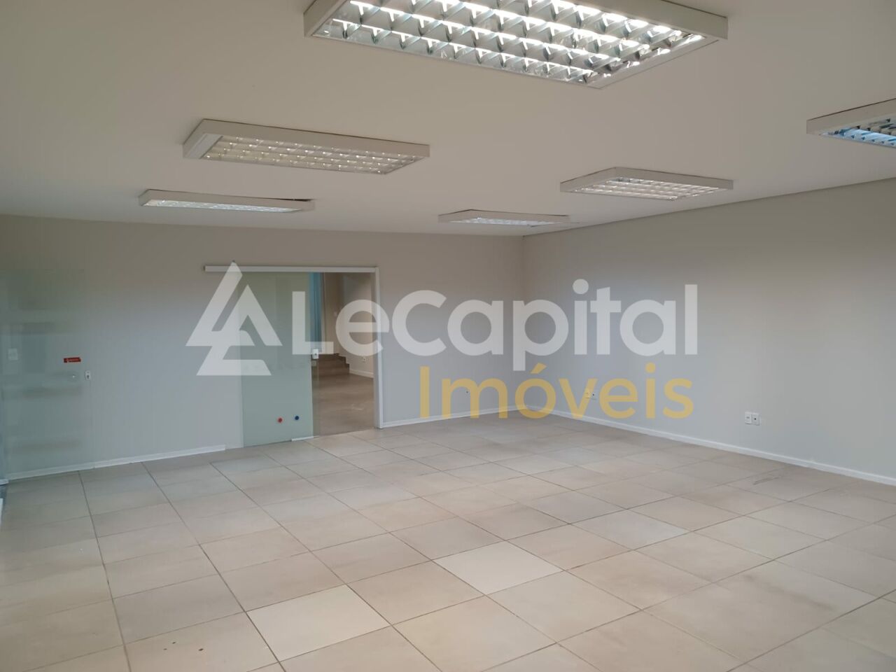 Galpão para Locação - Vila Guarani Z Sul