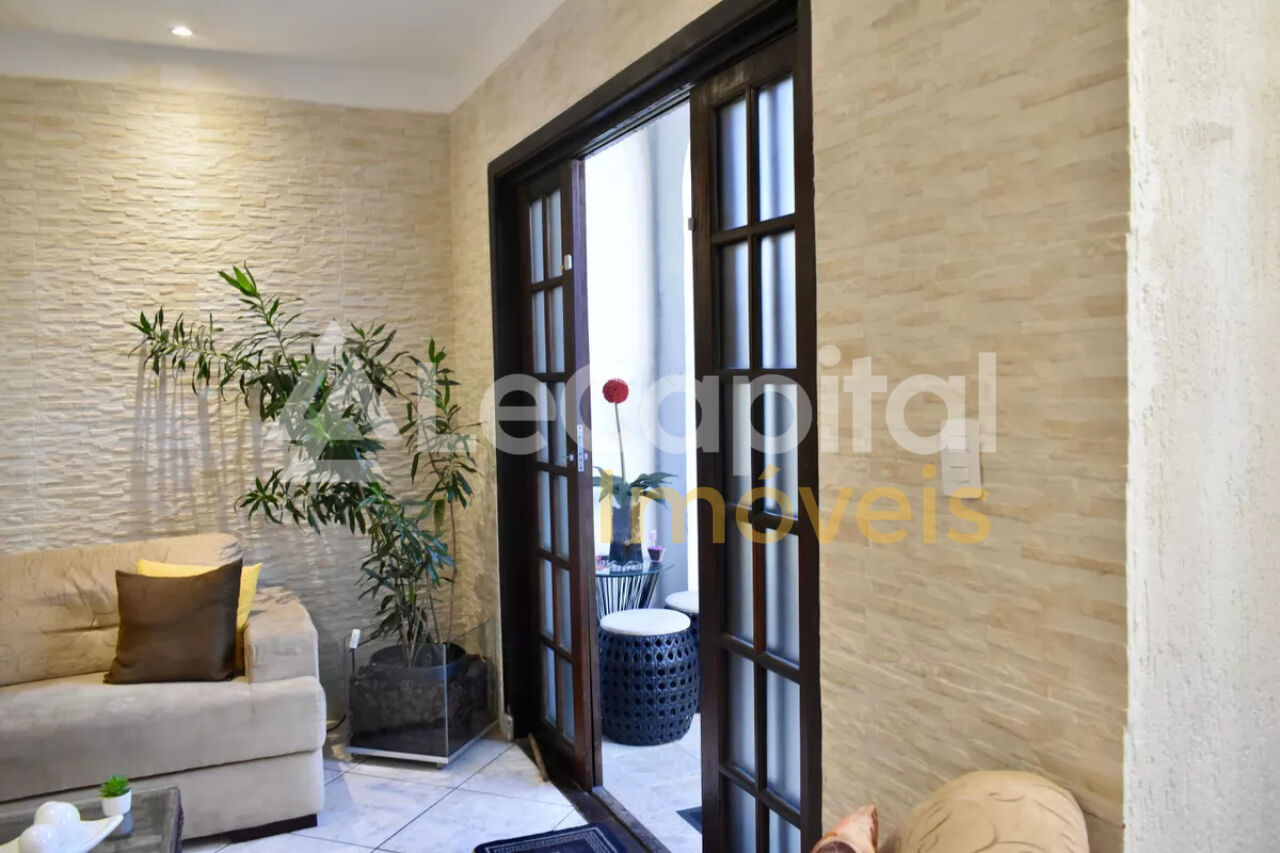 Casa Térrea para Venda - Chácara Inglesa