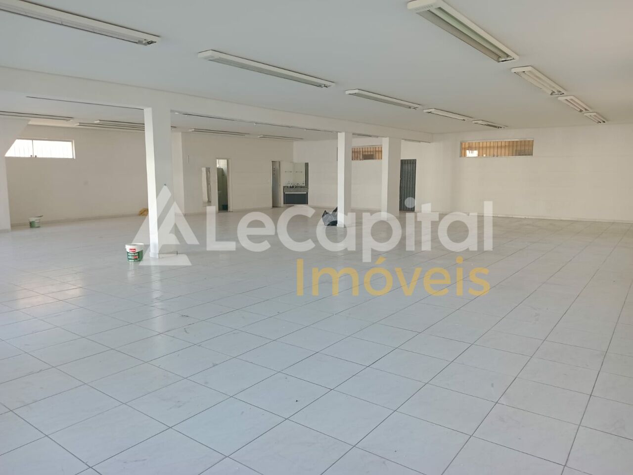 Prédio para Venda - Vila Firmiano Pinto