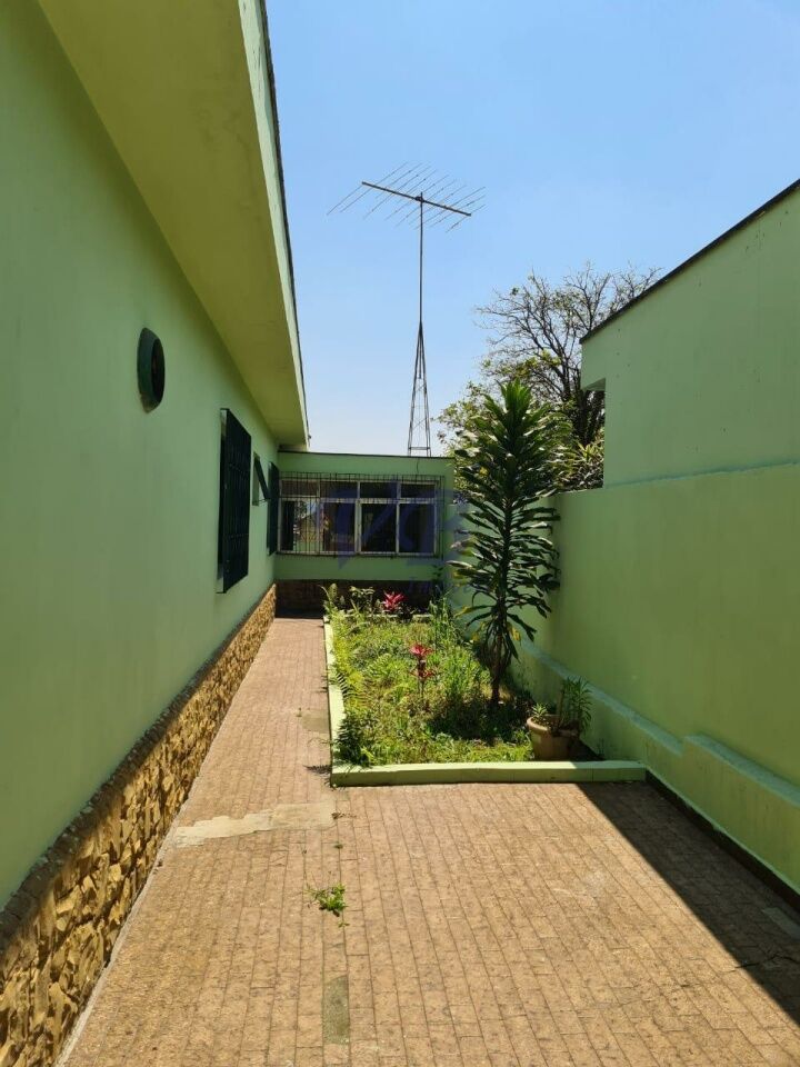 Casa Térrea para Venda - Baeta Neves