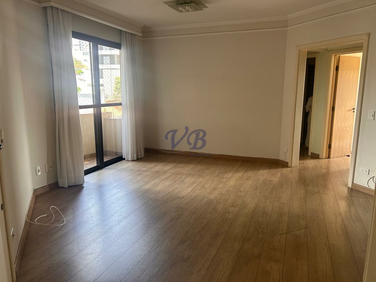 Condomínio para Venda - Vila Assunção