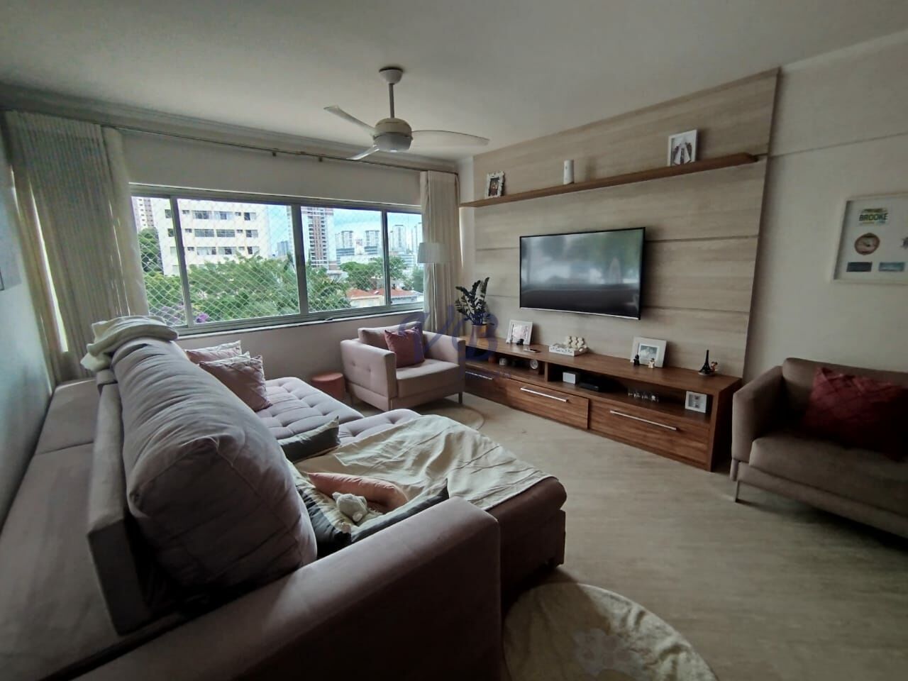 Condomínio para Venda - Vila Assunção